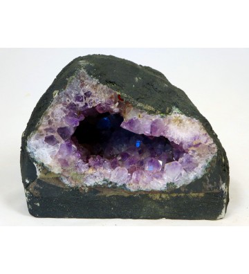Amethyst Geode ca. 8,85 KG, ca. 17,5 cm hoch