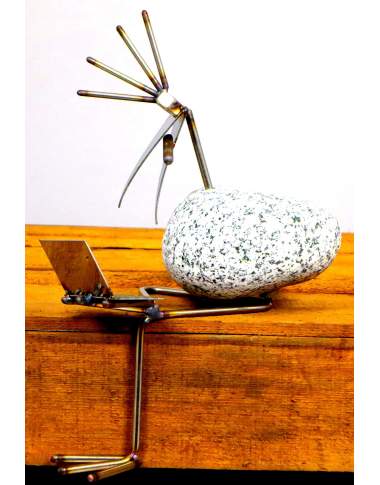 Kantenhocker SV mini Laptop mit Zigarre ca. 22cm hoch aus Granit und Edelstahl Kantenhocker SV mini Laptop mit Zigarre ca. 22cm hoch aus Granit und Edelstahl